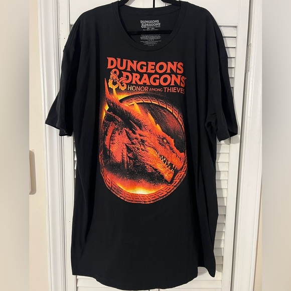 DUNGEONS & DRAGONS Honor Among Thieves Graphic Tshirt - Picture 1 of 5